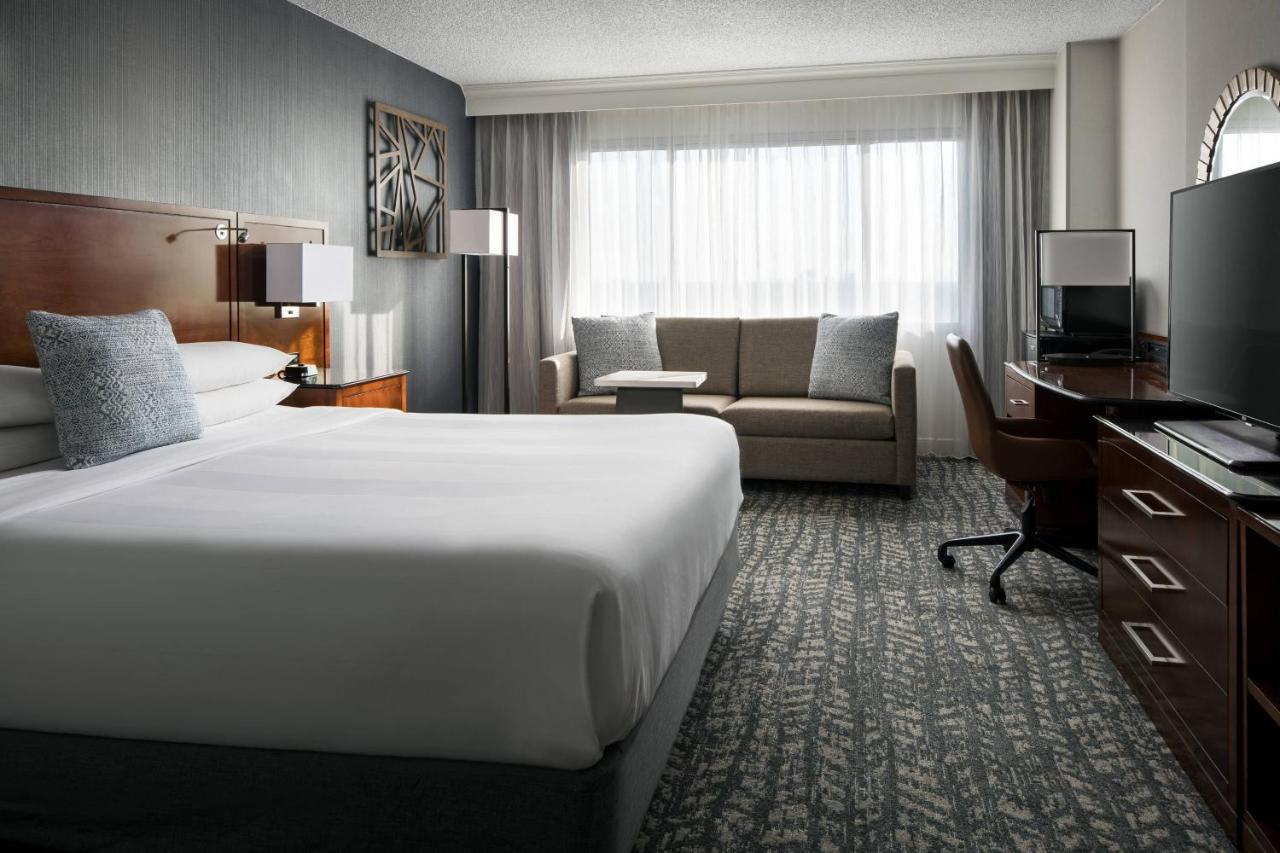 Concierge Level King Guest Room,1356357182:JPEG