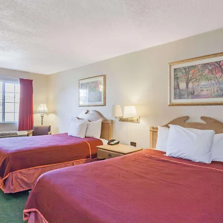 Howard Johnson By Wyndham Bakersfield-2